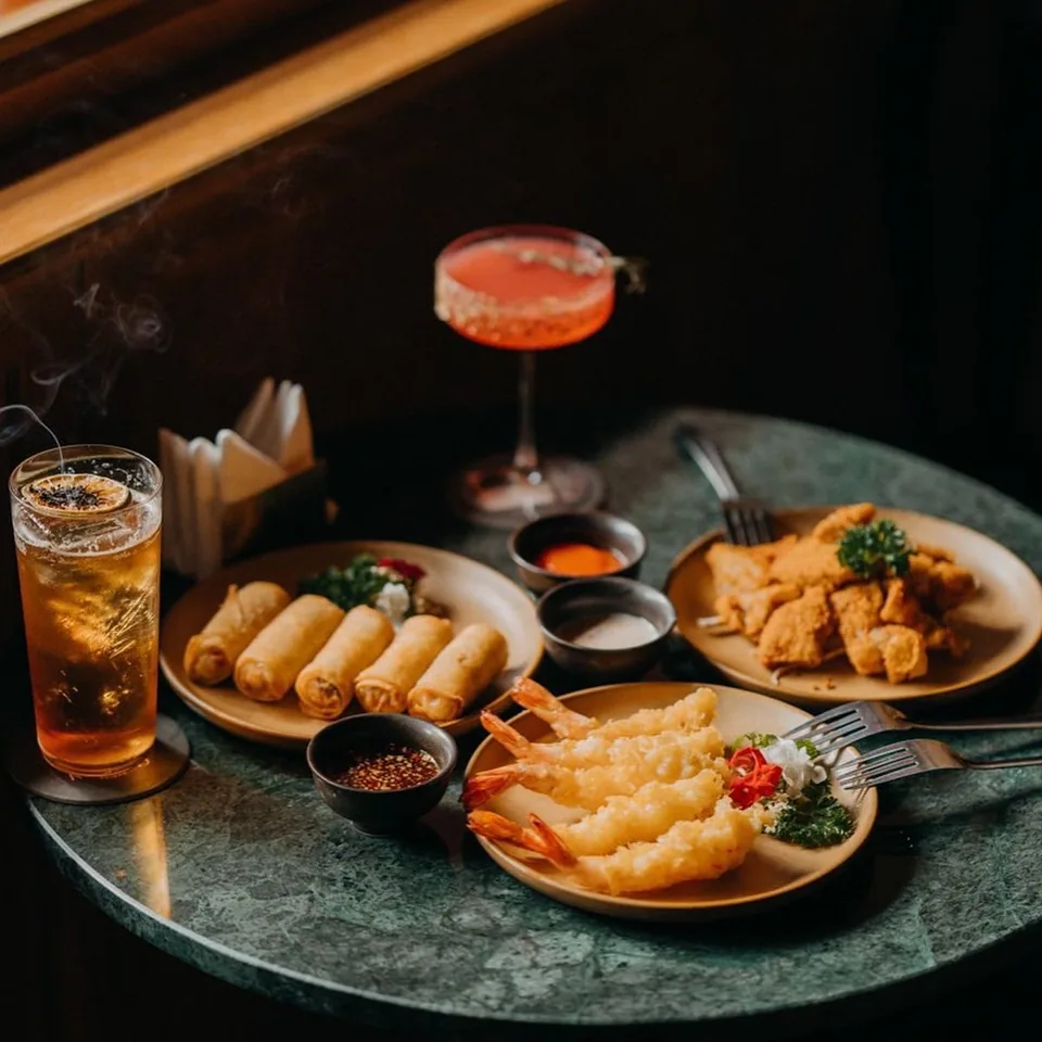 Cà phê đặc sản tại Refined Saigon